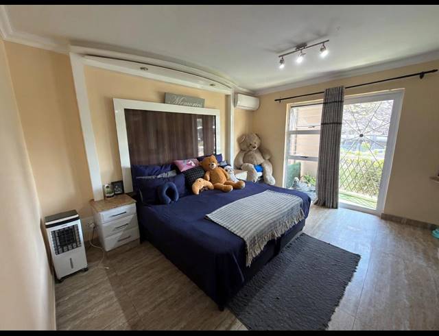 3 BEDROOM APARTMENT FOR SALE IN ESSENWOOD